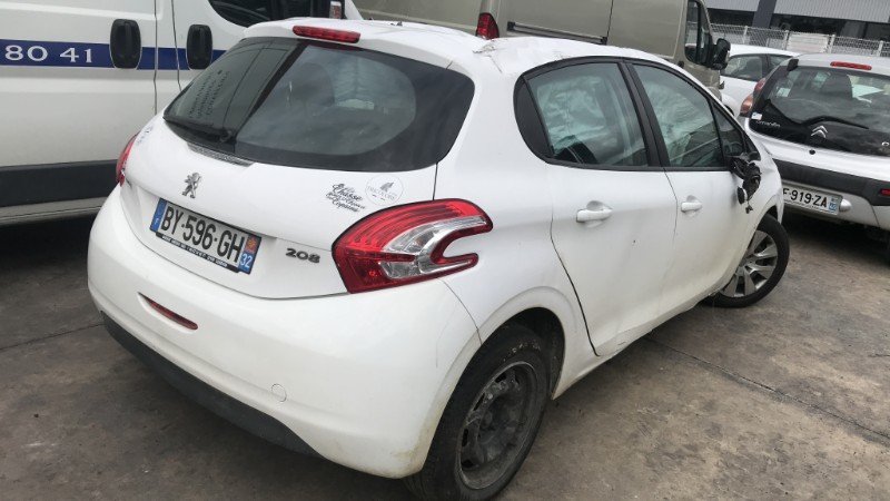 Image PEUGEOT 208 1