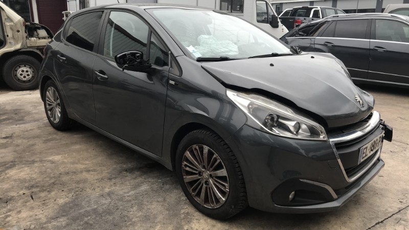 Image PEUGEOT 208 1