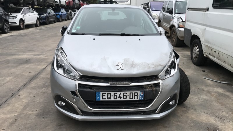 Image PEUGEOT 208 1