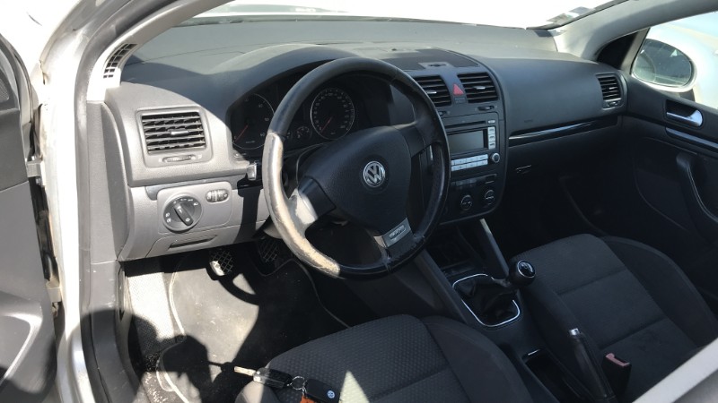 Image VOLKSWAGEN GOLF 5