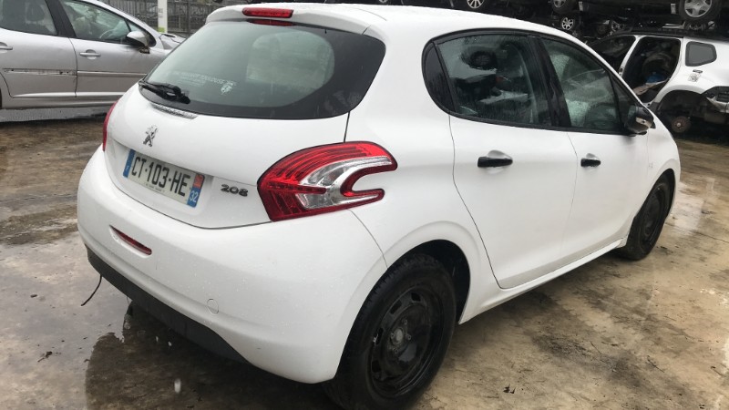 Image PEUGEOT 208 1