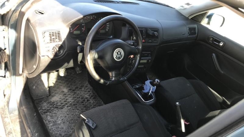 Image VOLKSWAGEN GOLF 4