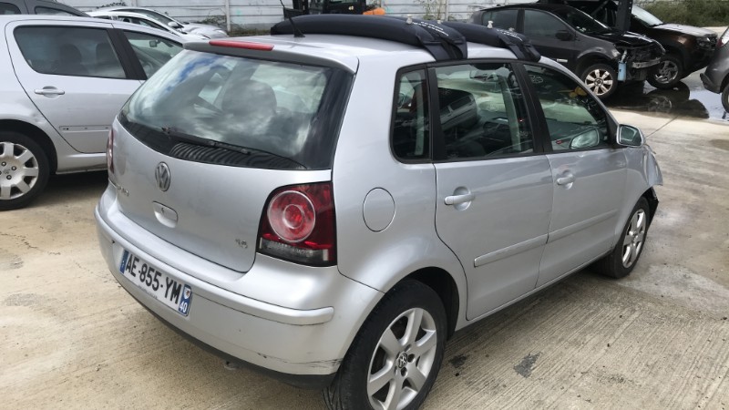 Image VOLKSWAGEN POLO 4