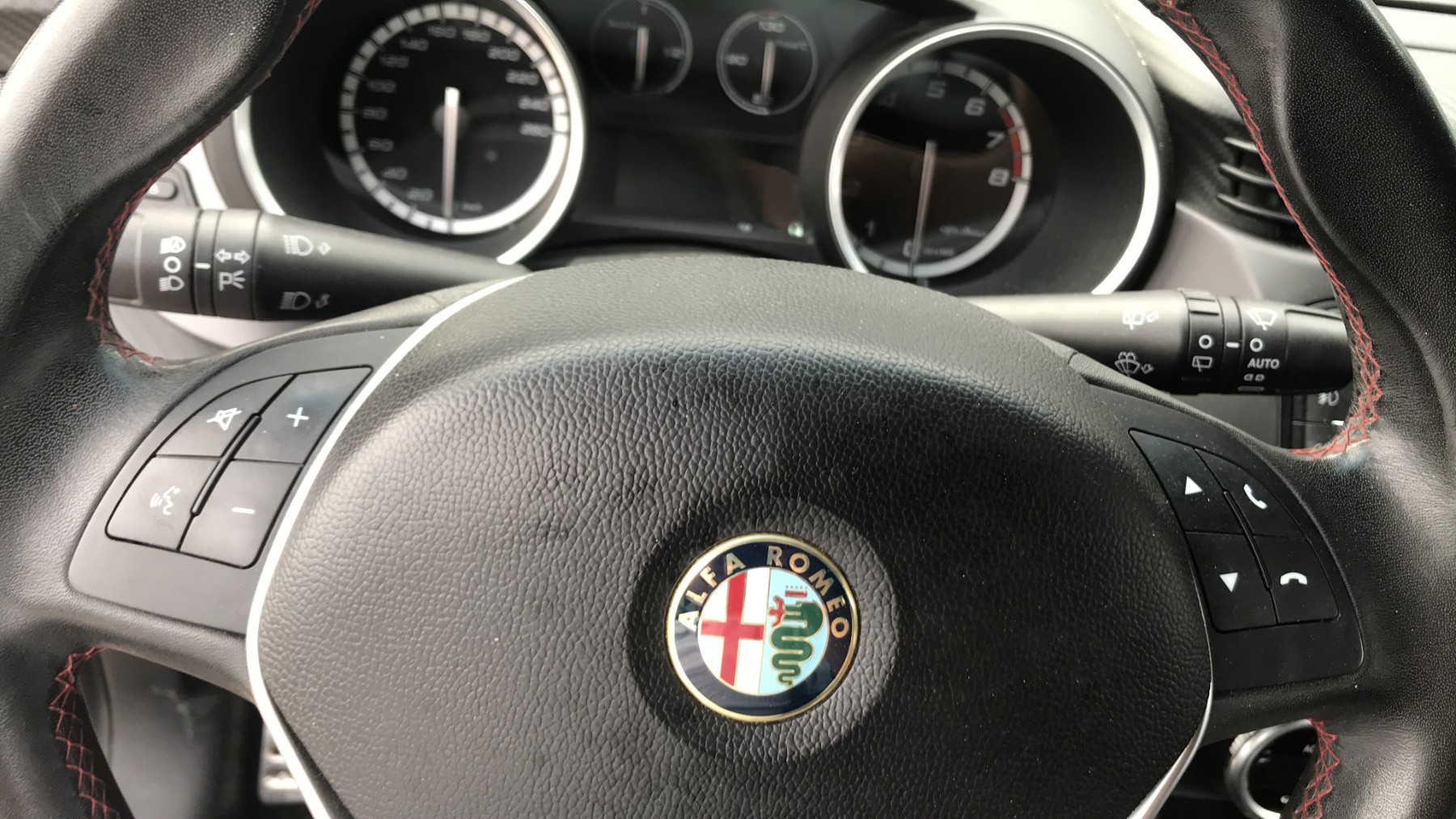 Image ALFA ROMEO GIULIETTA 2