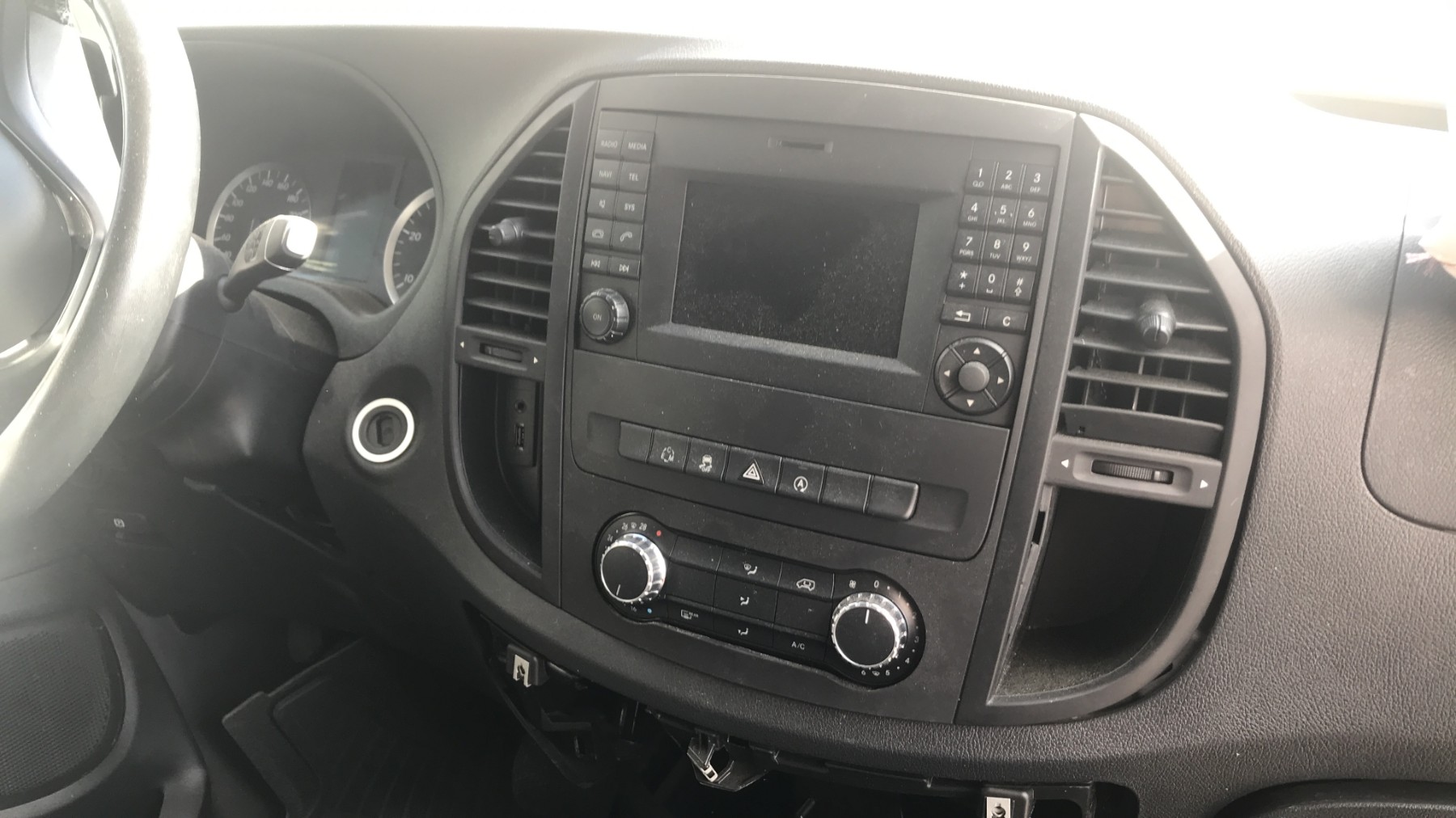 Image MERCEDES VITO 447