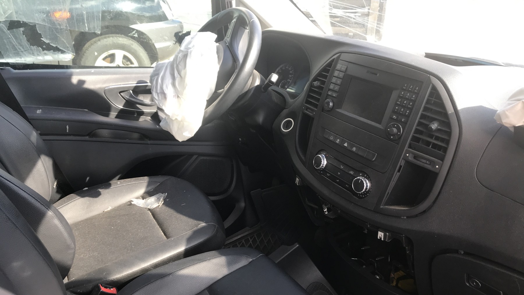 Image MERCEDES VITO 447