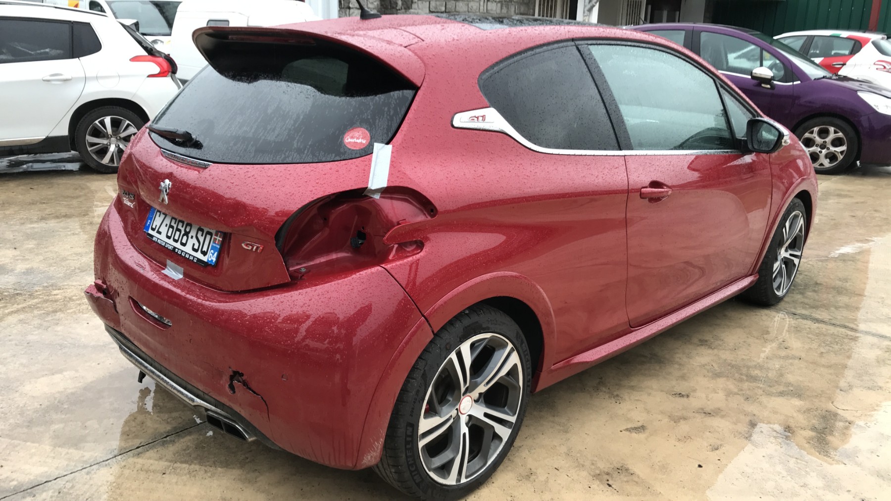 Image PEUGEOT 208 1