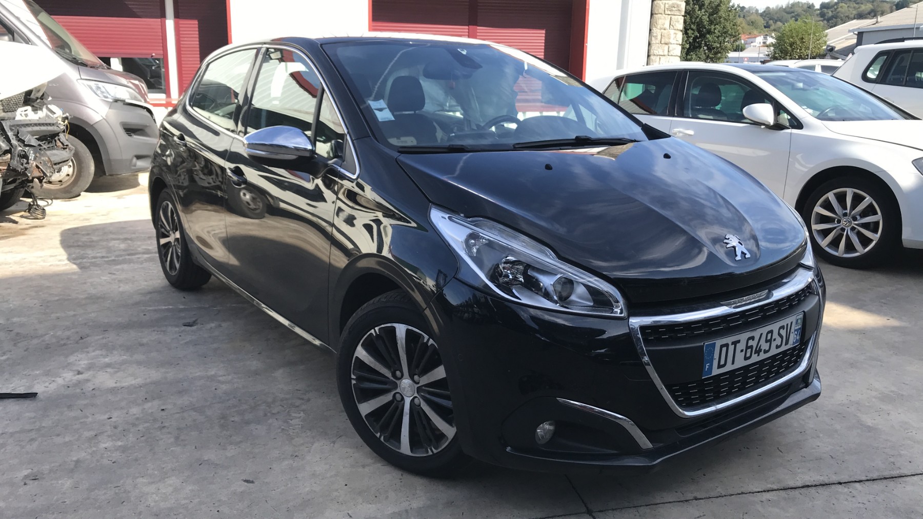 Image PEUGEOT 208 1