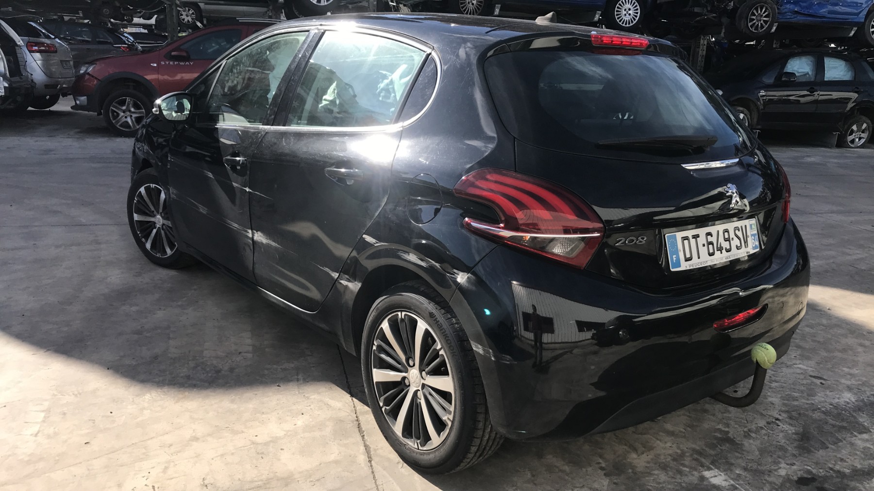 Image PEUGEOT 208 1