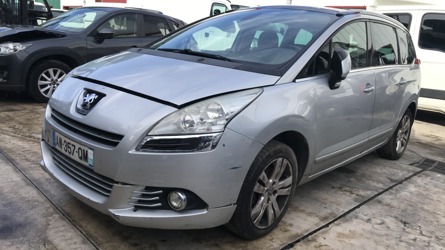 Image PEUGEOT 5008 1