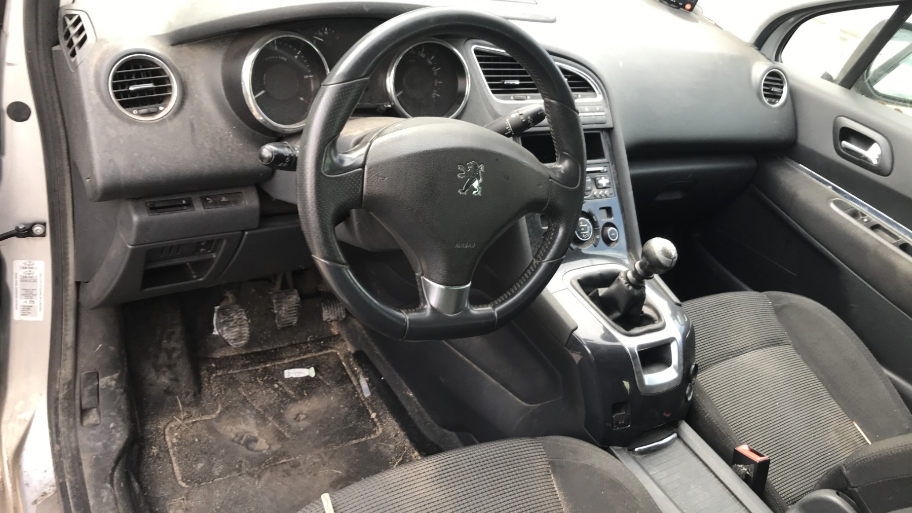 Image PEUGEOT 5008 1