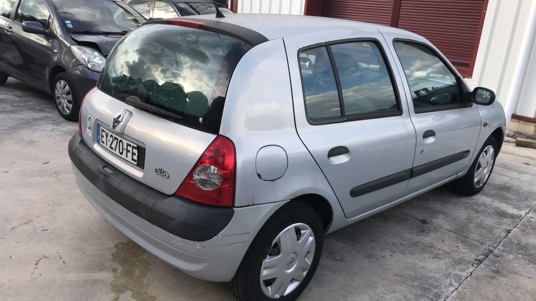 Image RENAULT CLIO 2