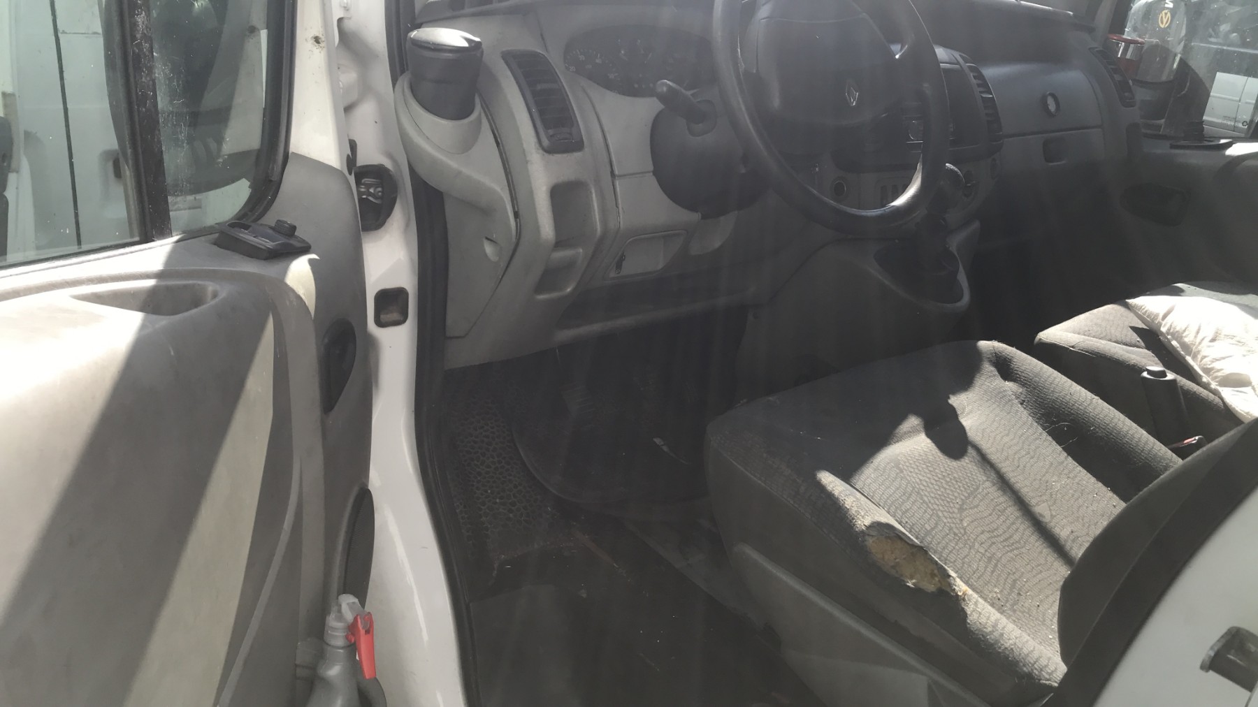 Image RENAULT TRAFIC 2