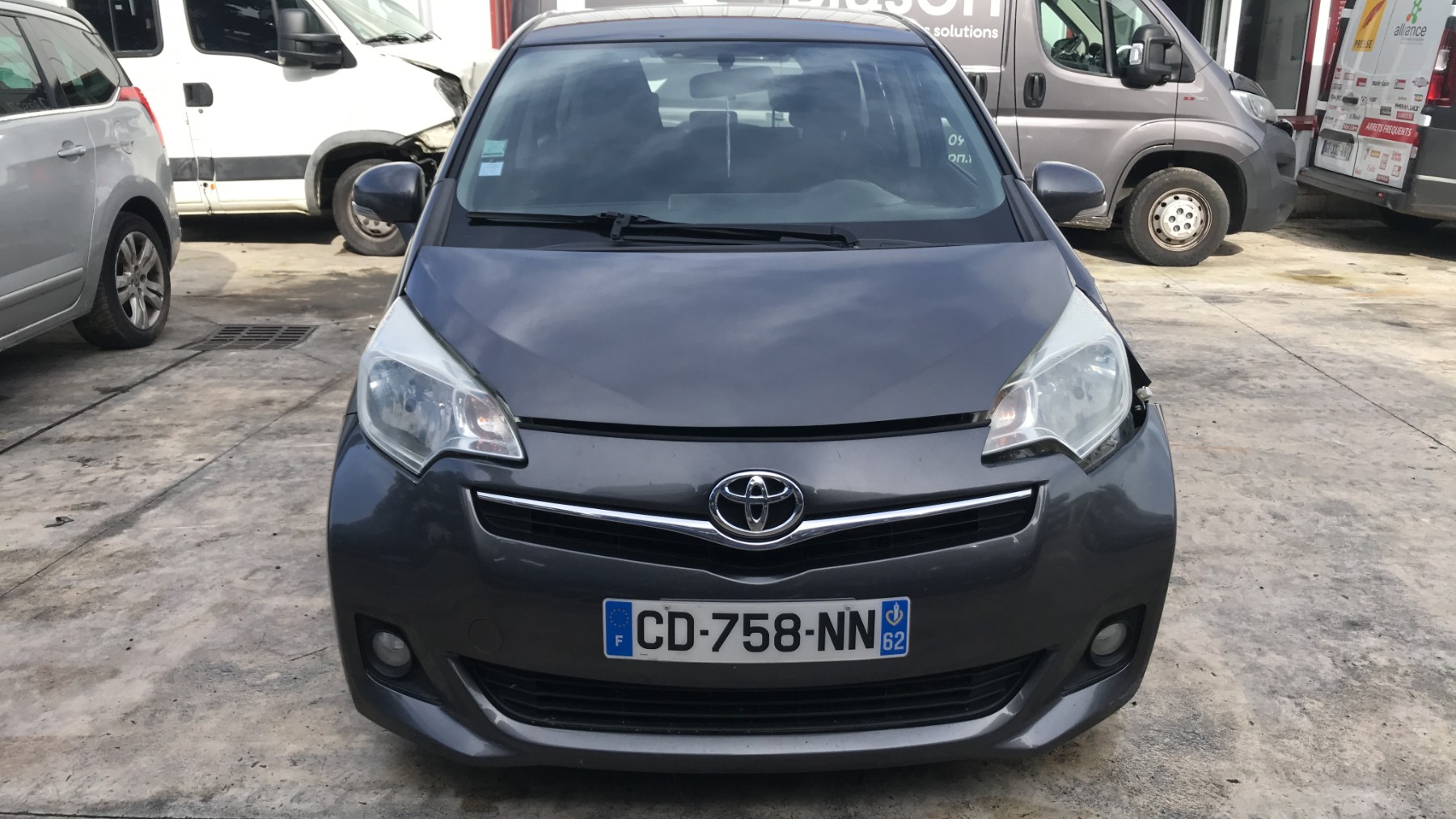 Image TOYOTA VERSO-S