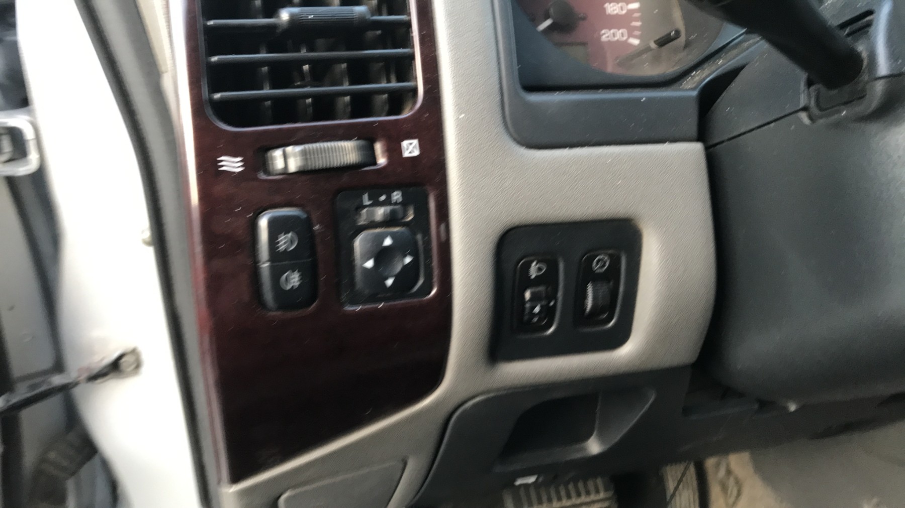 Image MITSUBISHI PAJERO 3