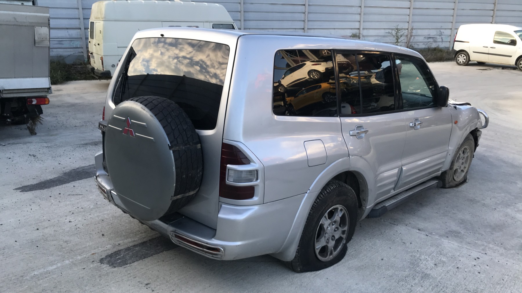 Image MITSUBISHI PAJERO 3
