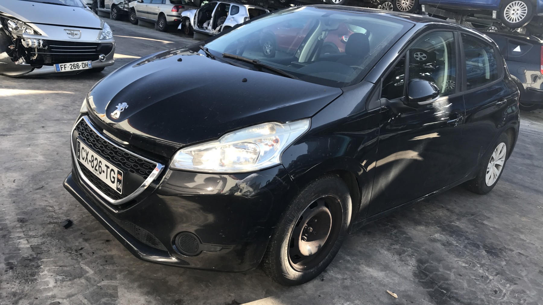 Image PEUGEOT 208 1