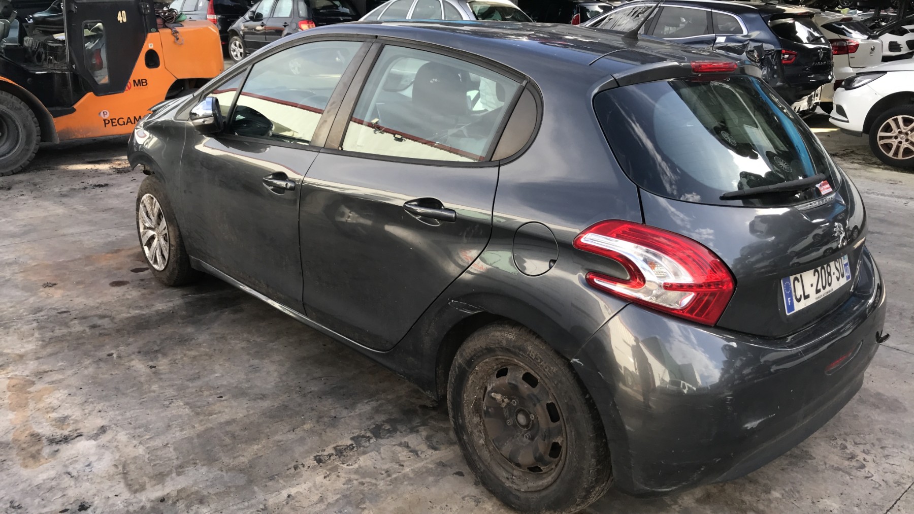 Image PEUGEOT 208 1