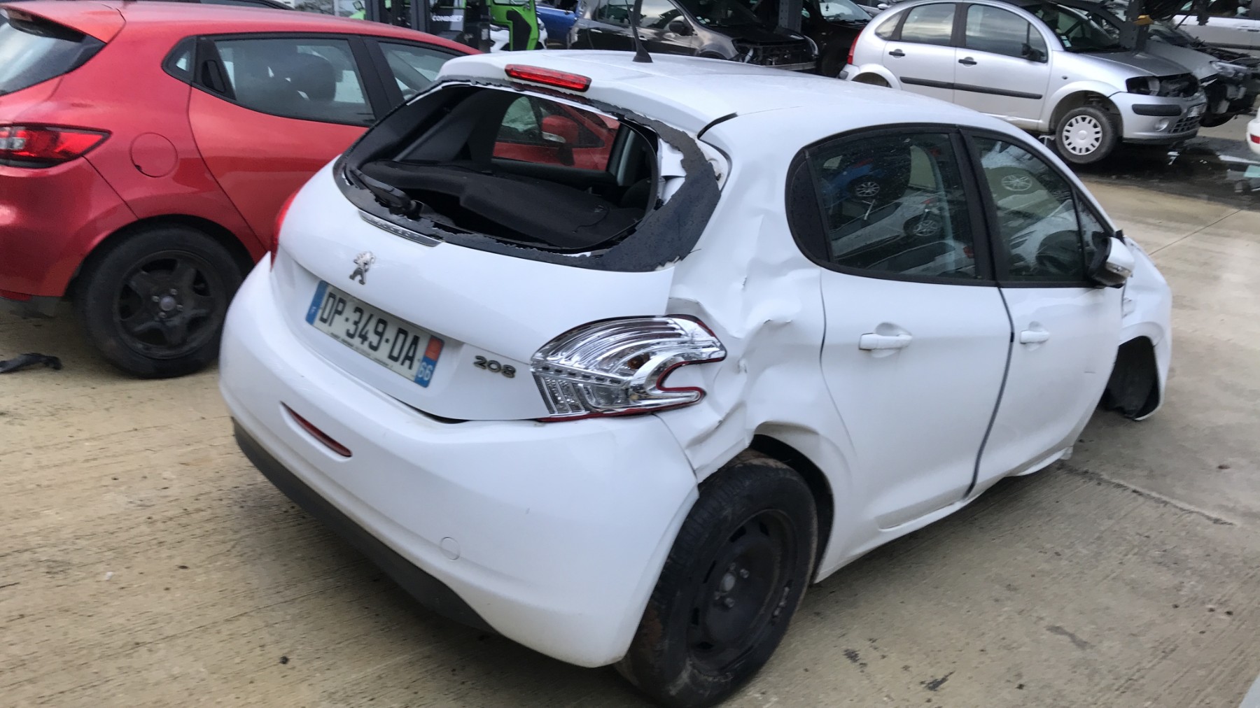 Image PEUGEOT 208 1