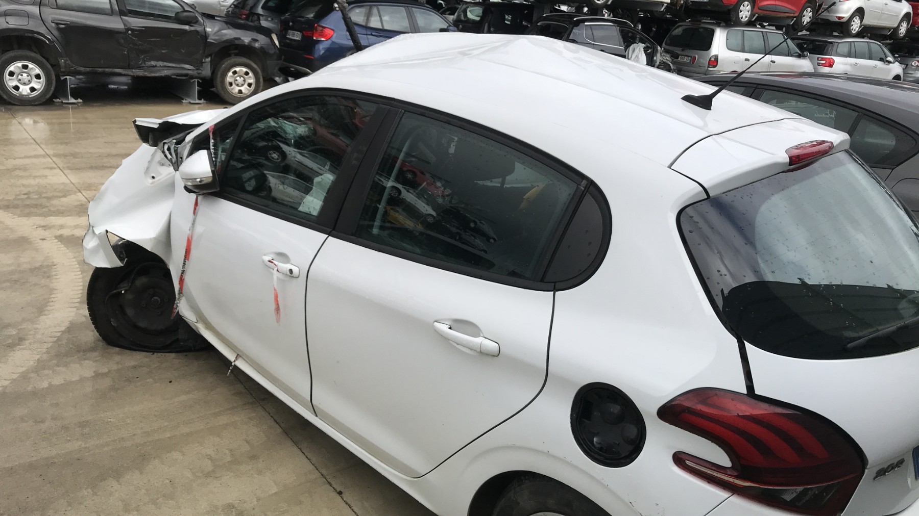Image PEUGEOT 208 1