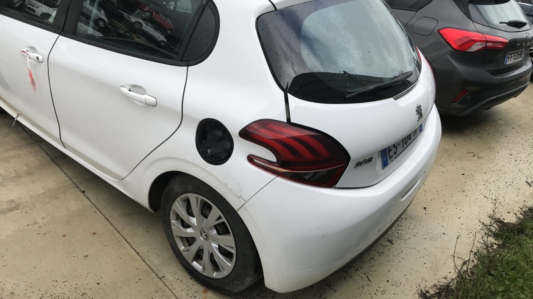 Image PEUGEOT 208 1
