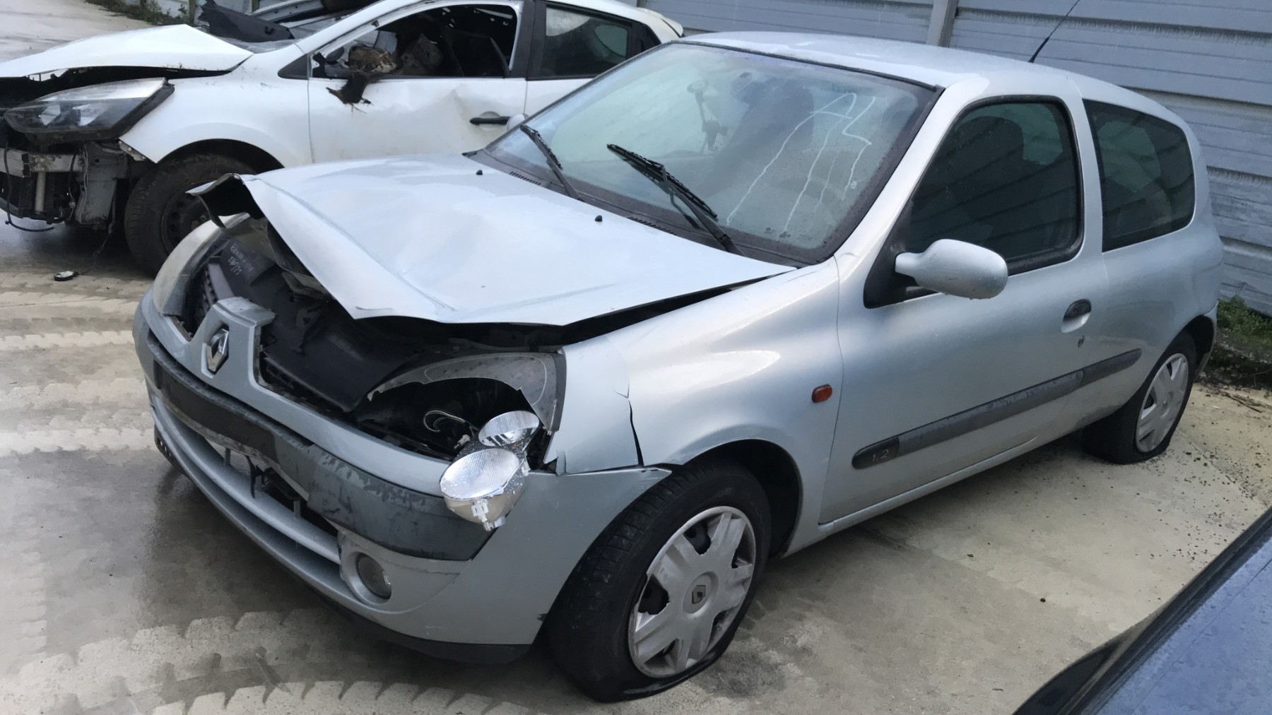 Image RENAULT CLIO 2