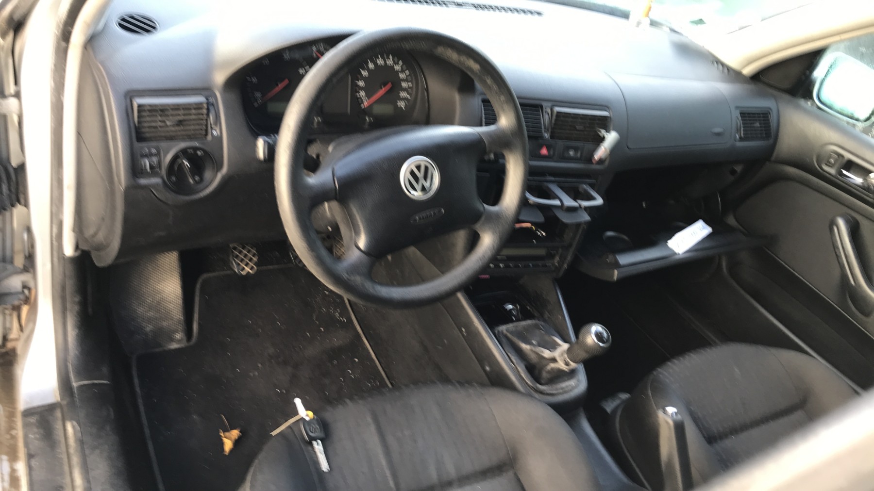 Image VOLKSWAGEN GOLF 4