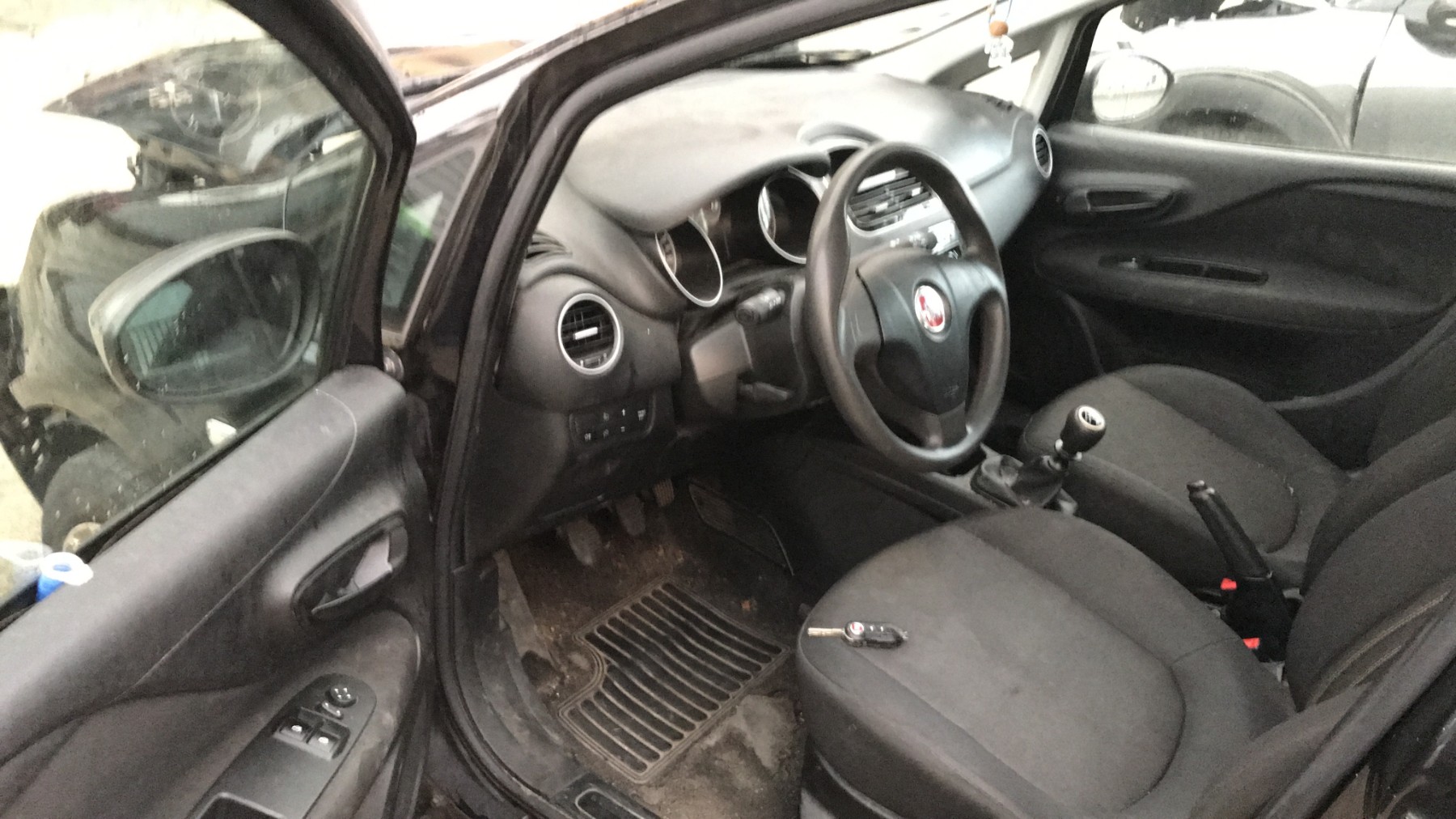 Image FIAT PUNTO 3