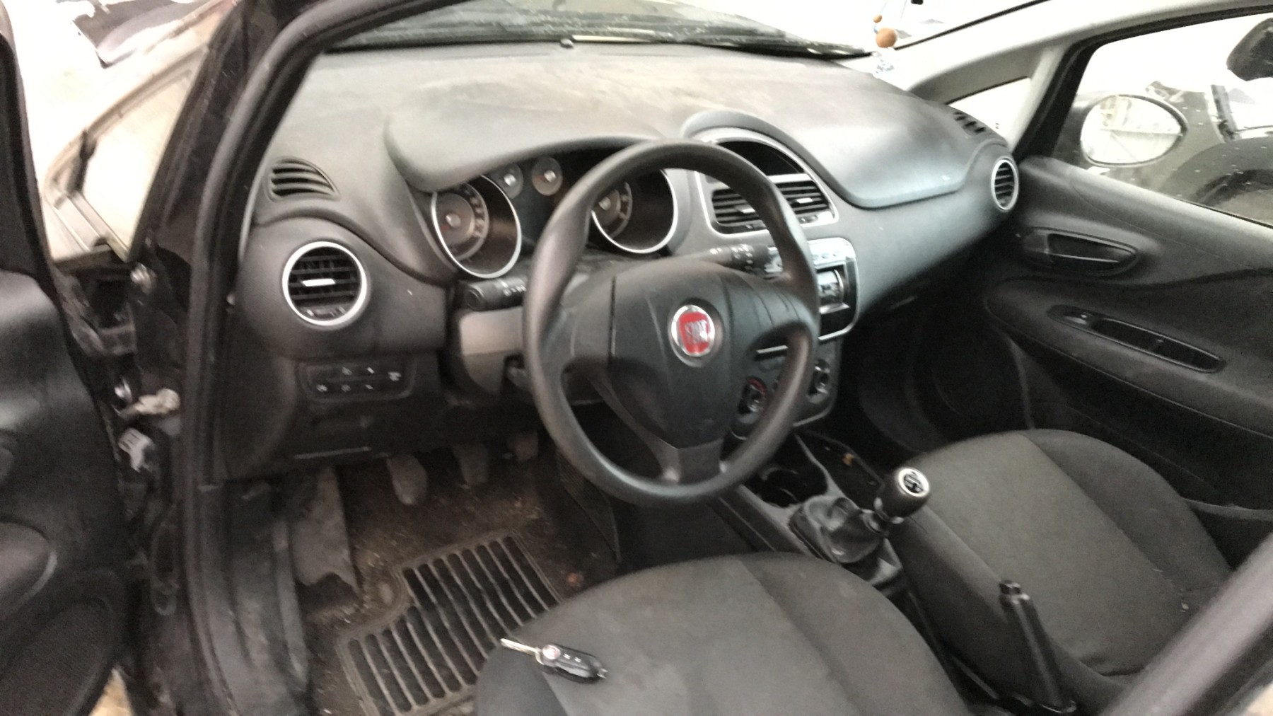 Image FIAT PUNTO 3