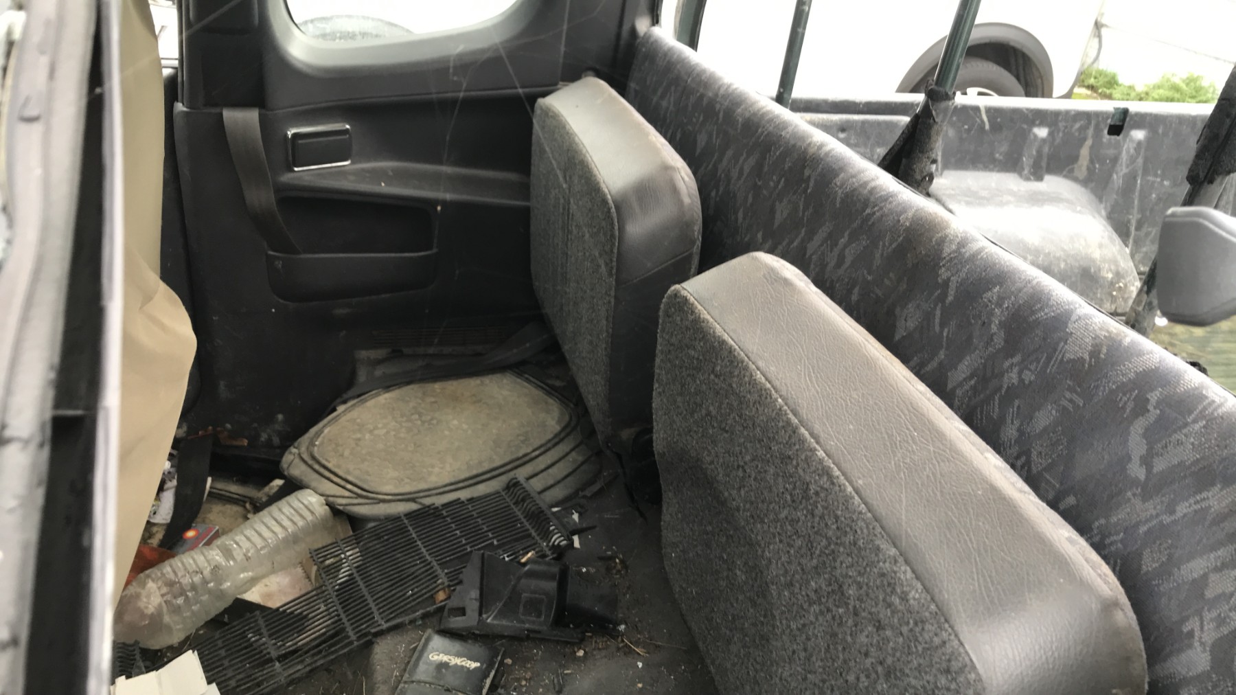 Image MITSUBISHI L 200 2