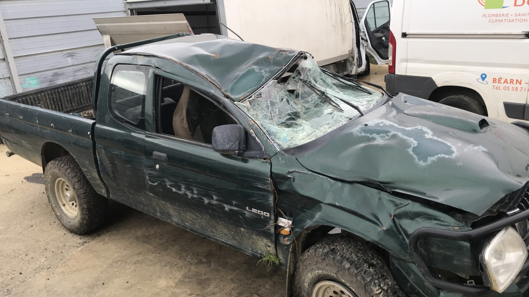 Image MITSUBISHI L 200 2