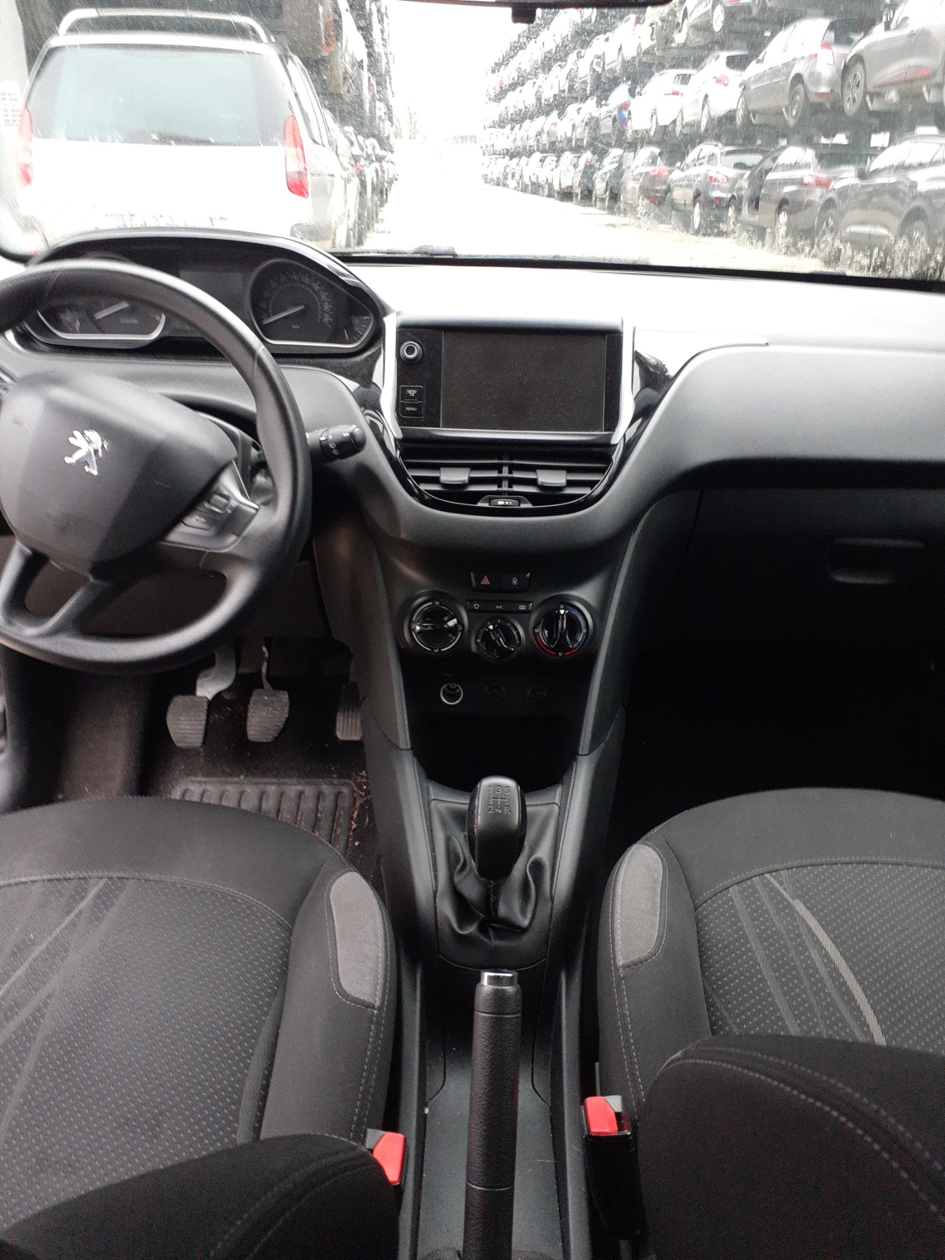 Image PEUGEOT 208 1