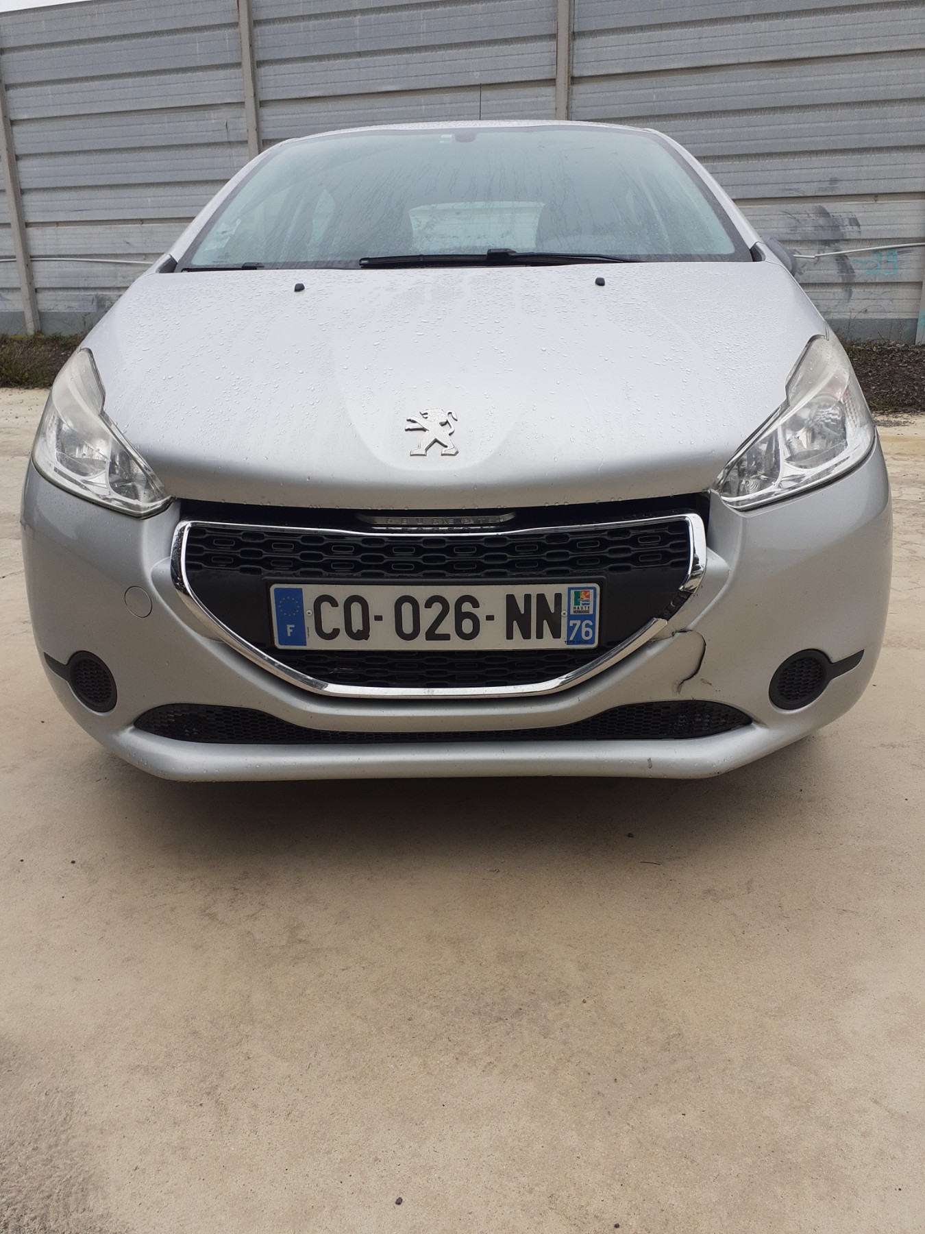 Image PEUGEOT 208 1