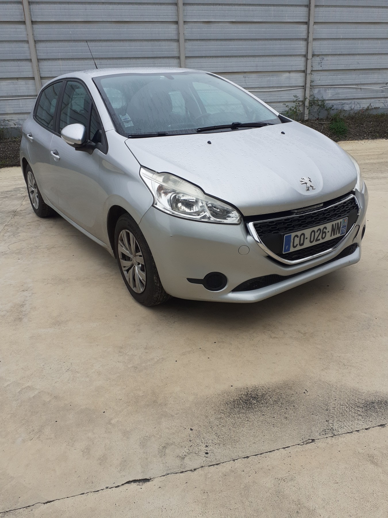 Image PEUGEOT 208 1