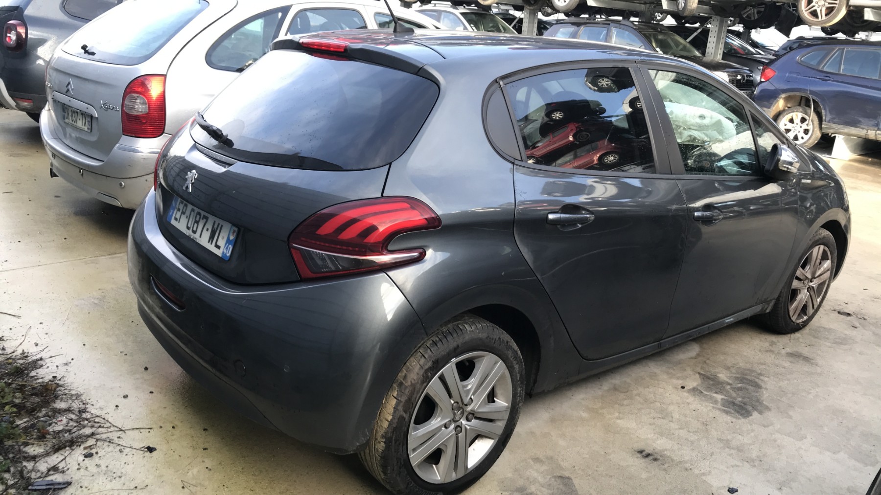 Image PEUGEOT 208 1