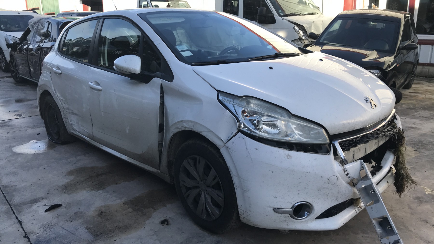 Image PEUGEOT 208 1