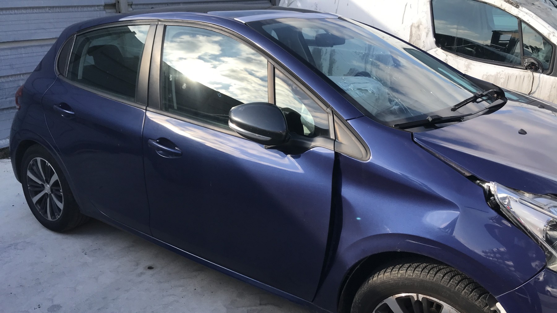 Image PEUGEOT 208 1