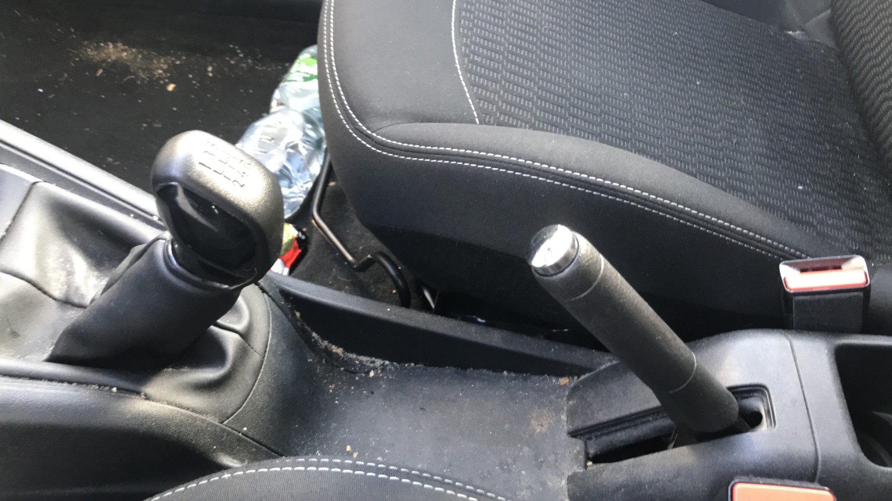 Image PEUGEOT 208 1