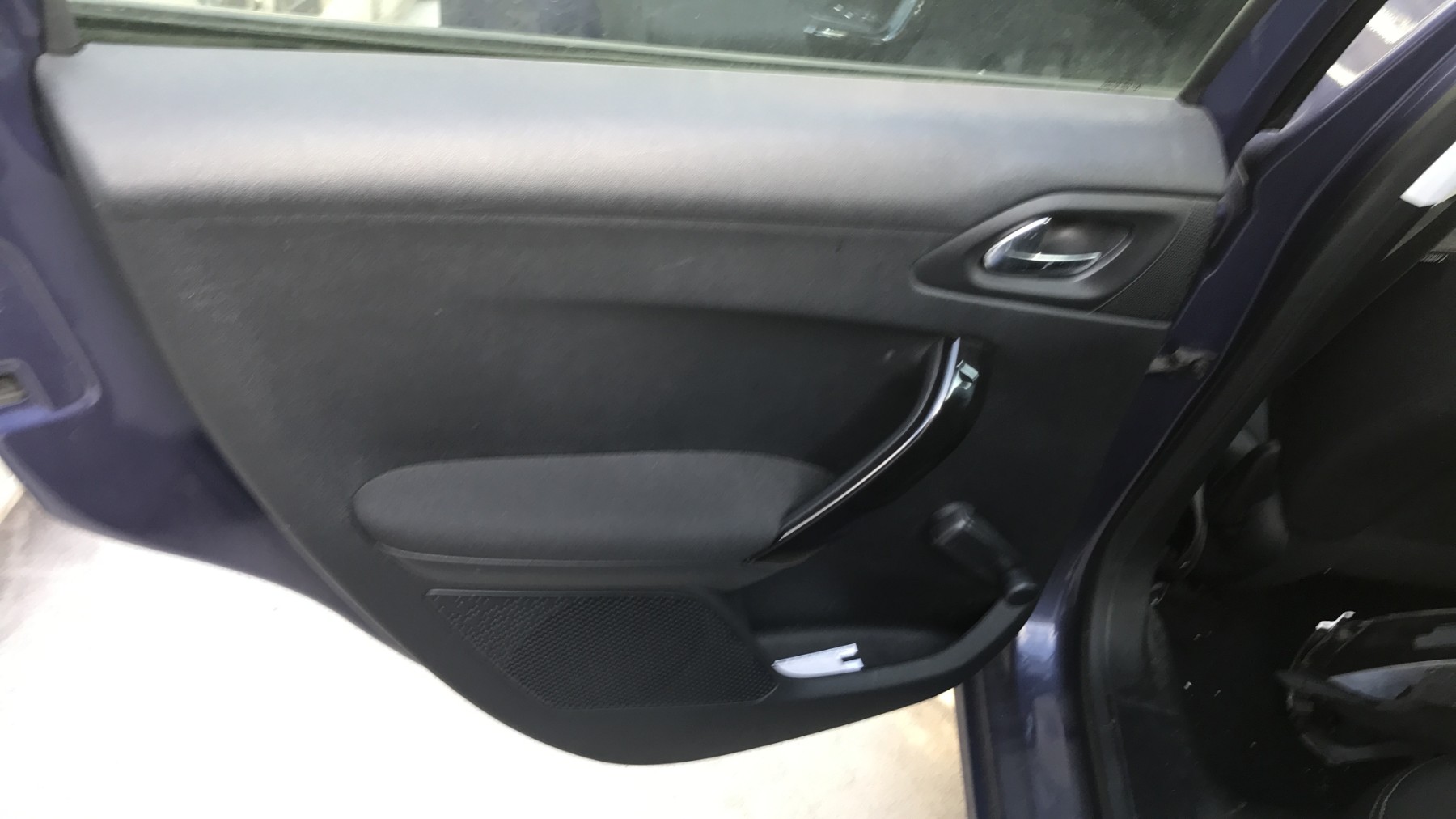 Image PEUGEOT 208 1