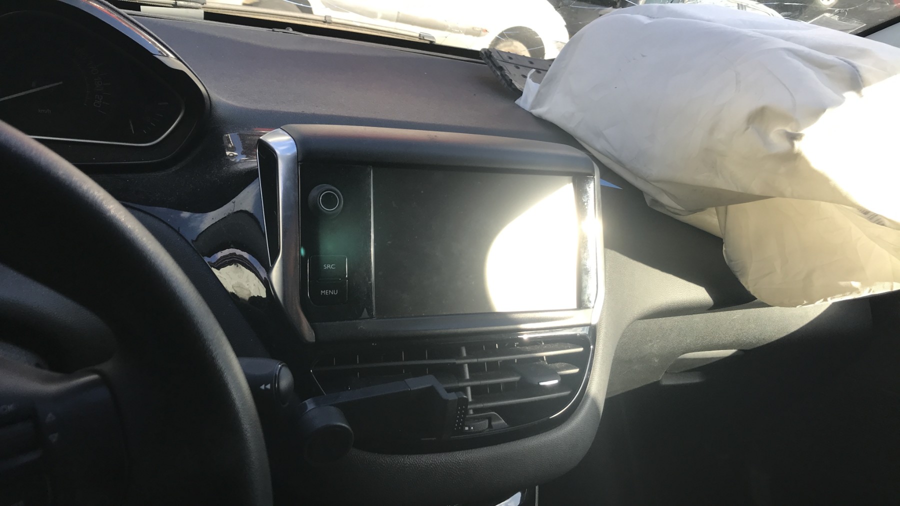Image PEUGEOT 208 1