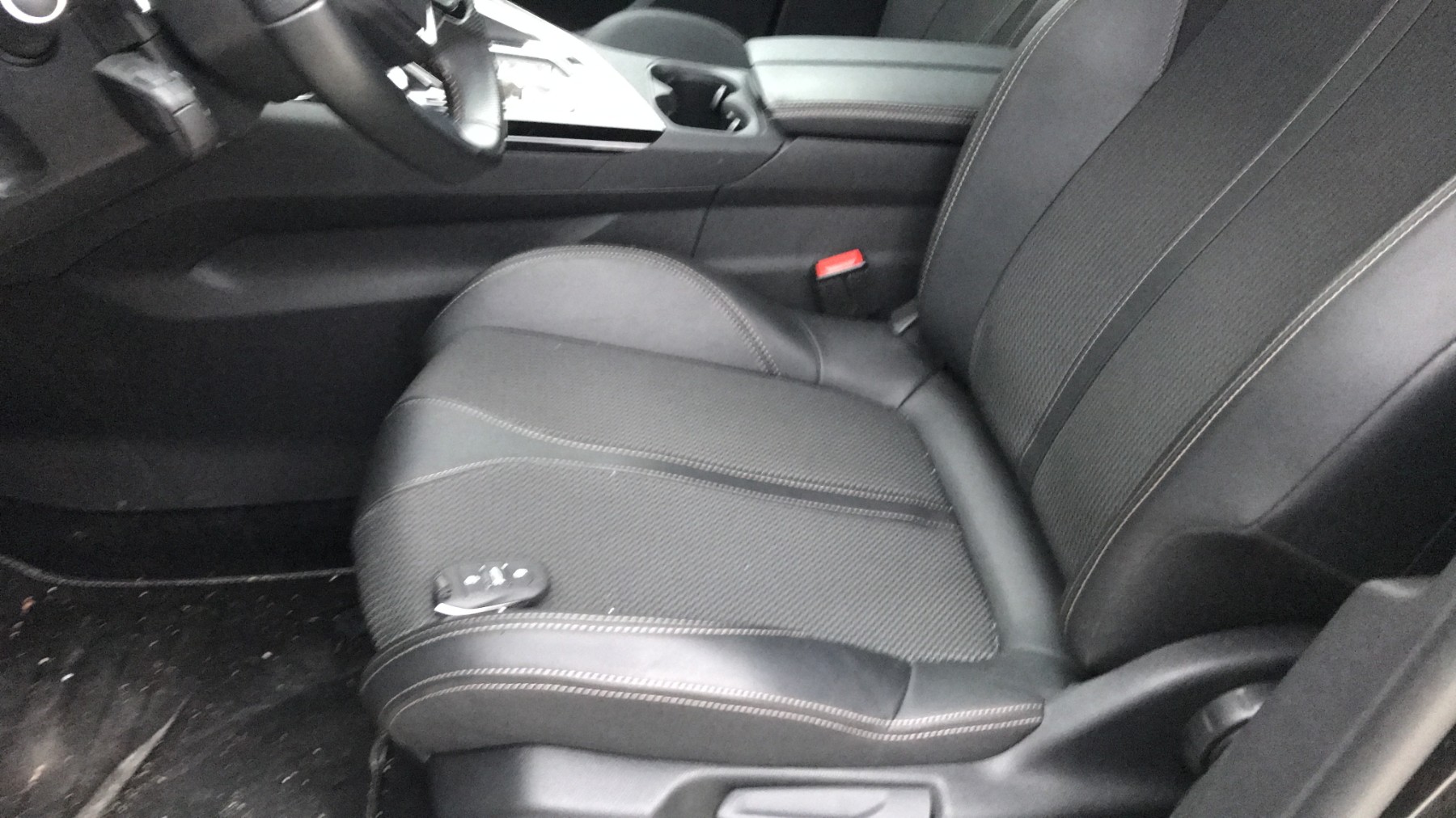 Image PEUGEOT 3008 2