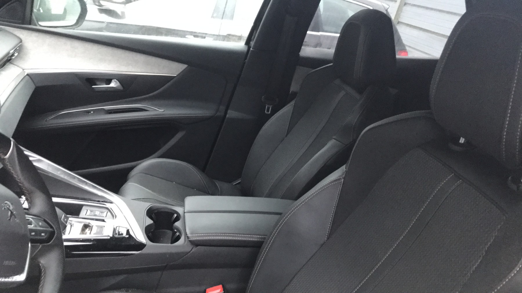 Image PEUGEOT 3008 2