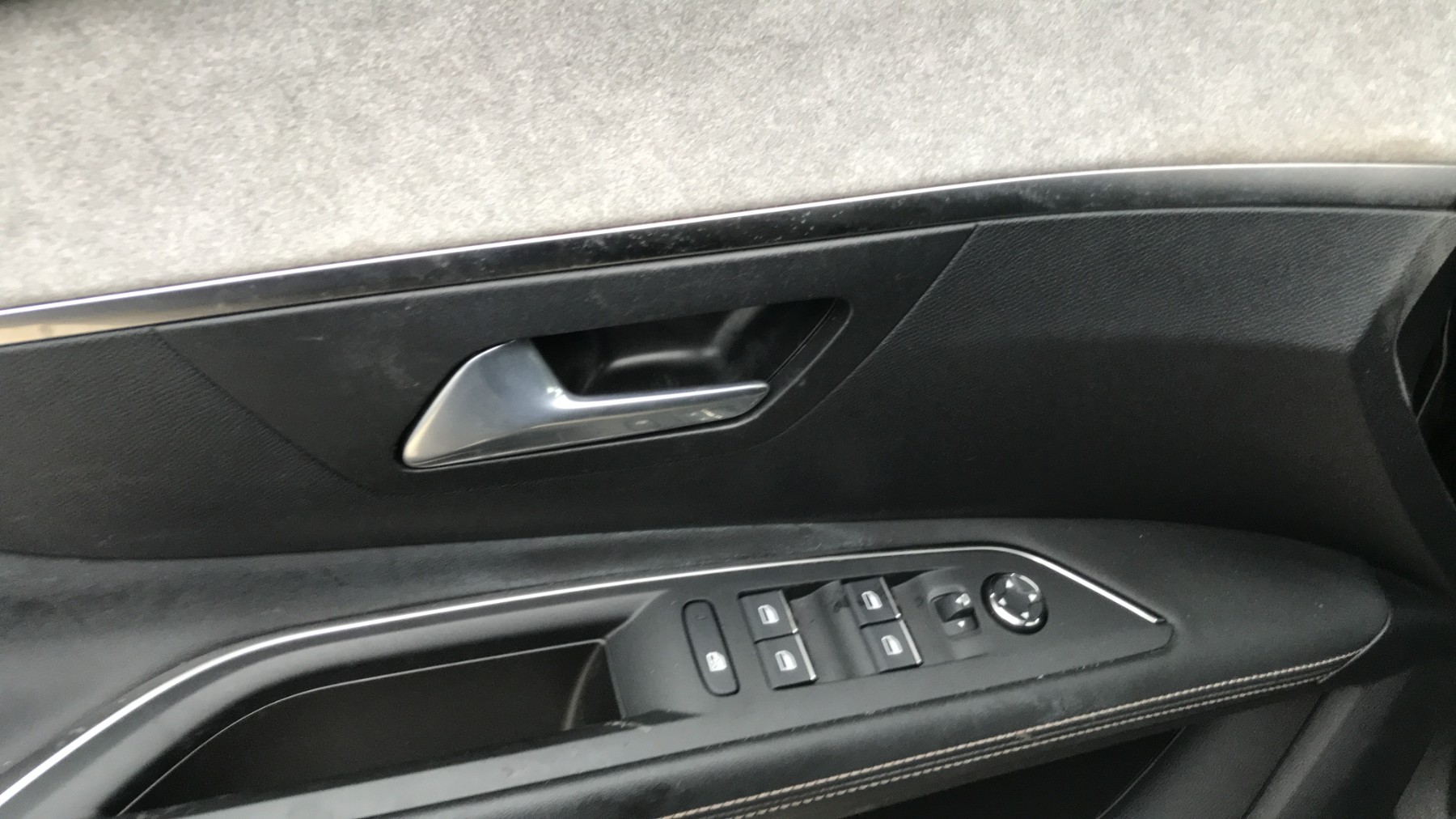 Image PEUGEOT 3008 2