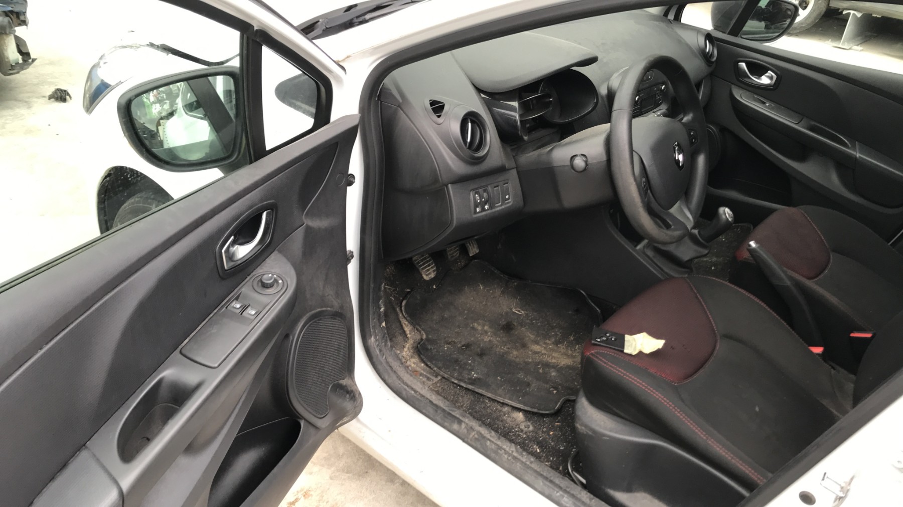 Image RENAULT CLIO 4