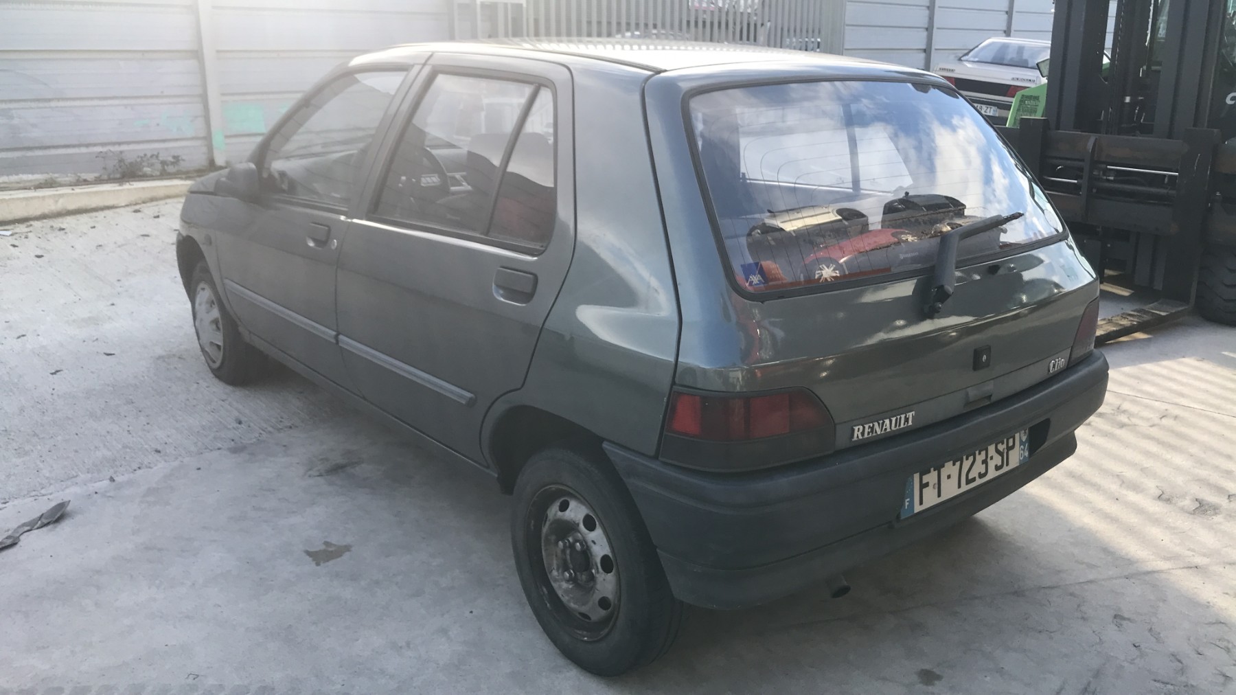 Image RENAULT CLIO 1