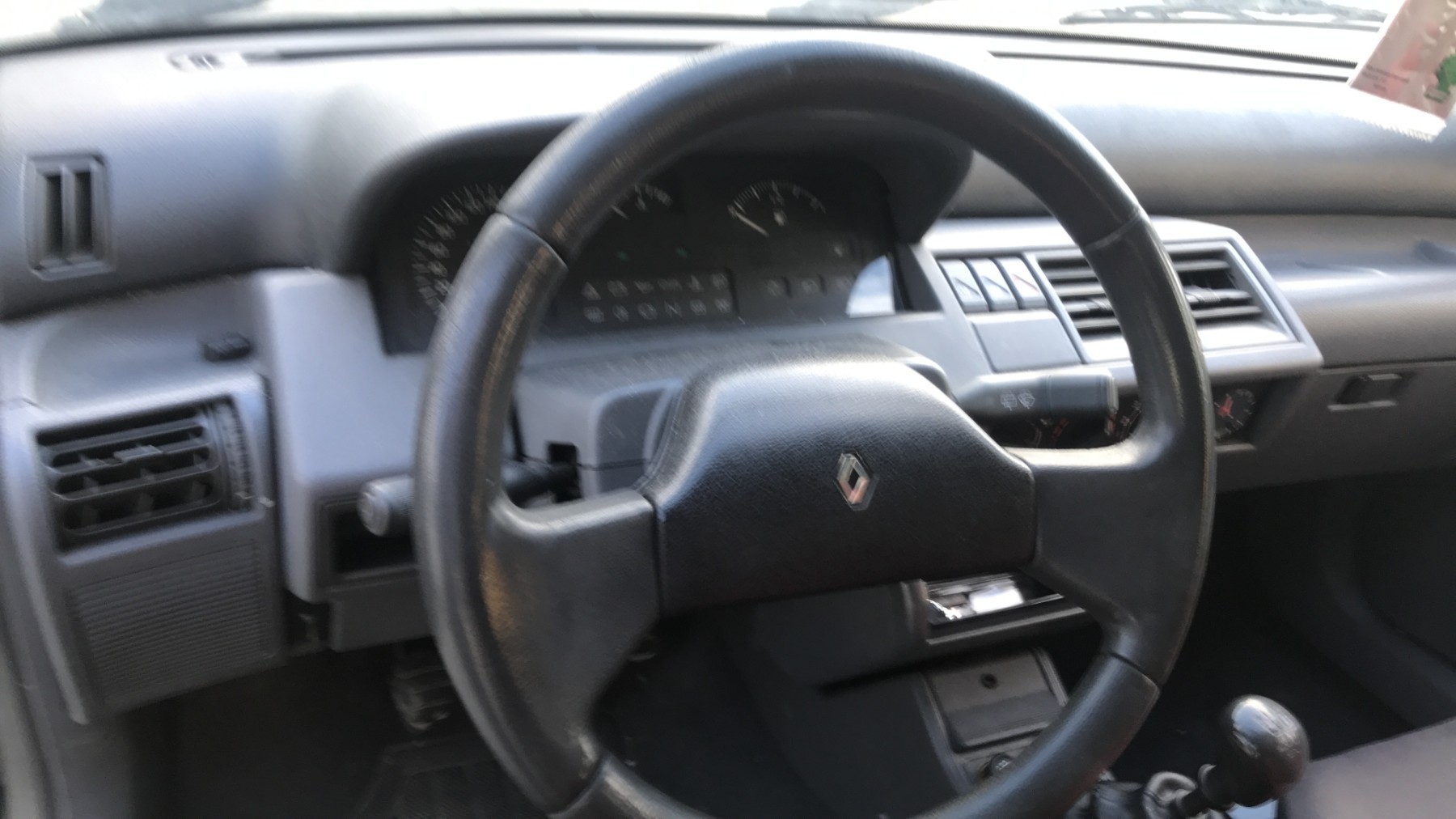 Image RENAULT CLIO 1