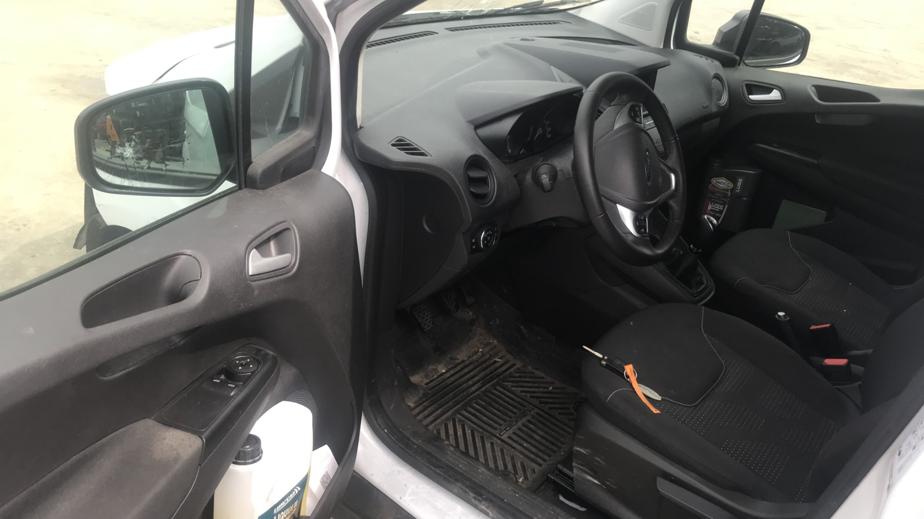 Image FORD TRANSIT COURIER
