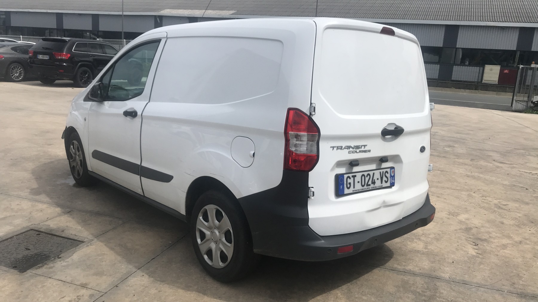 Image FORD TRANSIT COURIER