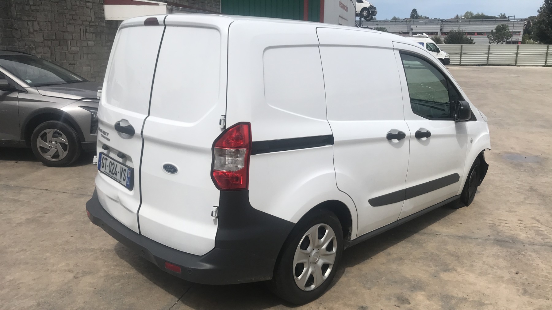 Image FORD TRANSIT COURIER