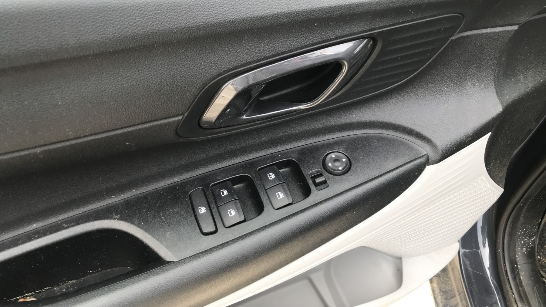 Image HYUNDAI I 20 3